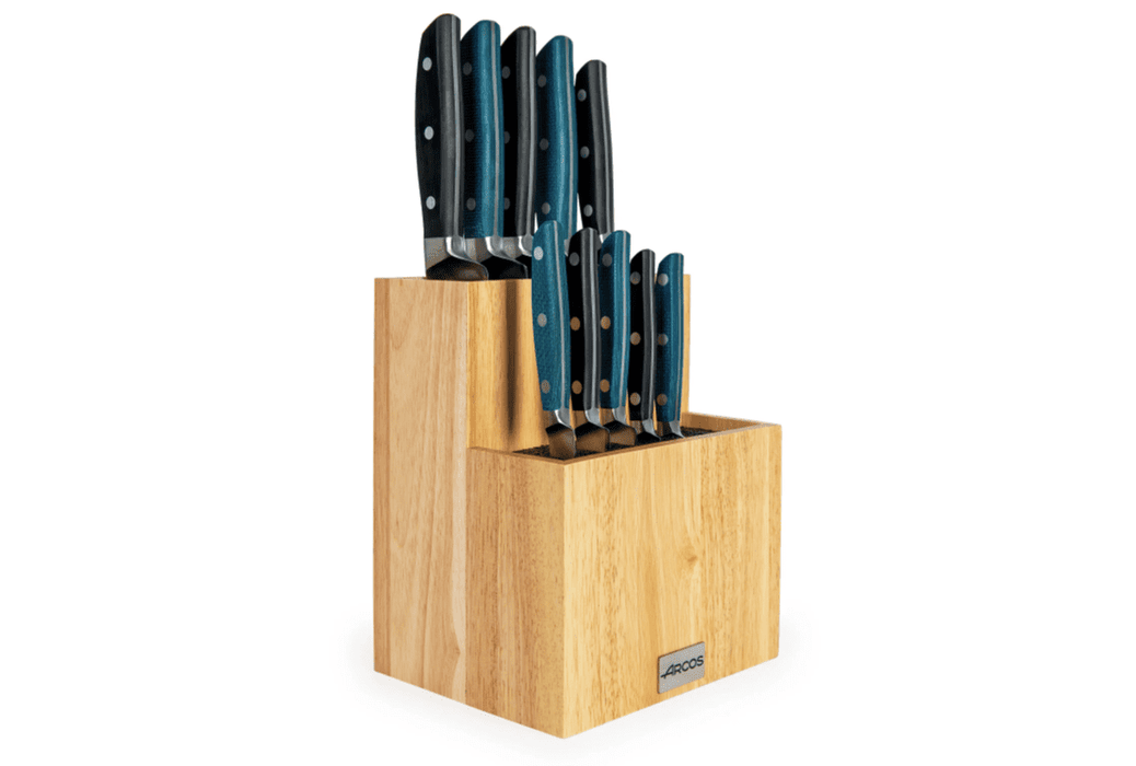 Knivblok af gummitræ med 2-rum (Arcos Taco Universal)   Knivblok af gummitræ med 2-rum til køkkenknive. Moderne design til opbevaring af dine køkkenknive. Nem at rengøre.