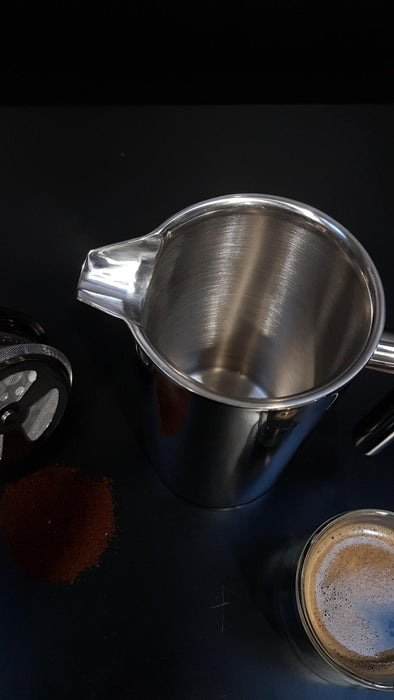 Stempelkande poleret i rustfrit stål 0,7 / 1,0 liter   Til kaffe og te brygning. Dobbeltvæg i robust rustfri stål, der holder din kaffe varm.